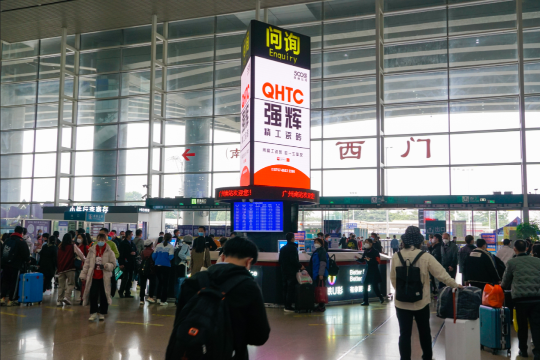 開年“第一炮”！強(qiáng)輝高鐵廣告開啟“霸屏”模式！(圖4)